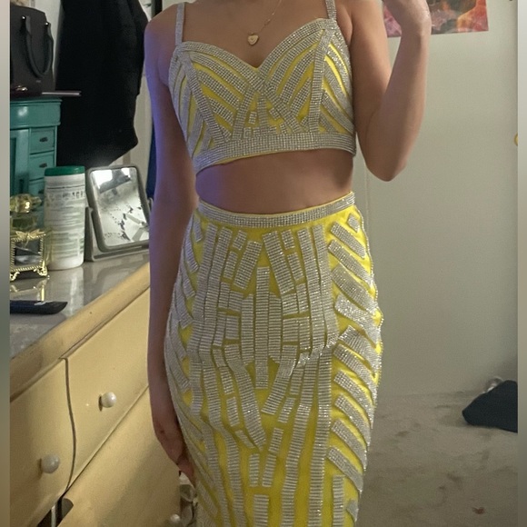 2 piece Yellow Dress - Picture 1 of 7